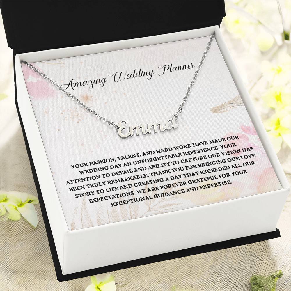 Amazing Planner | Professional Pendant Necklace